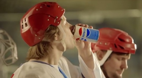 Легенда хоккея и молодой игрок поговорили о вкусе победы Pepsi